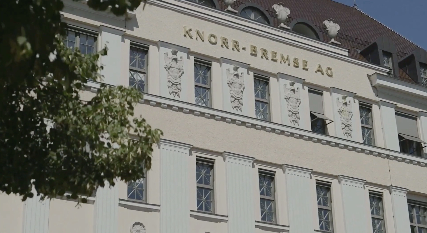 Enhancing innovation and collaboration: Knorr-Bremse's journey with T-Systems